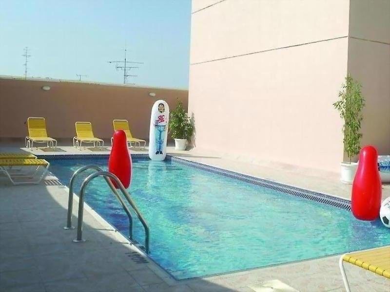 Ramee Guestline 2 Hotel Apartments Dubai Exterior photo